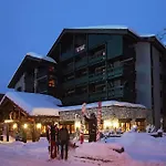 Hotel La Savoyarde Val-dʼIsère