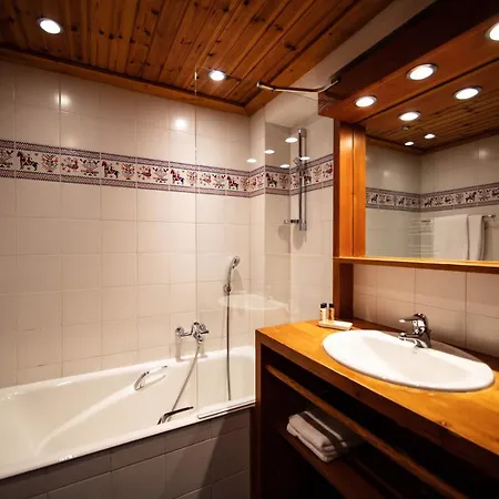 La Savoyarde 3* Val-dʼIsère