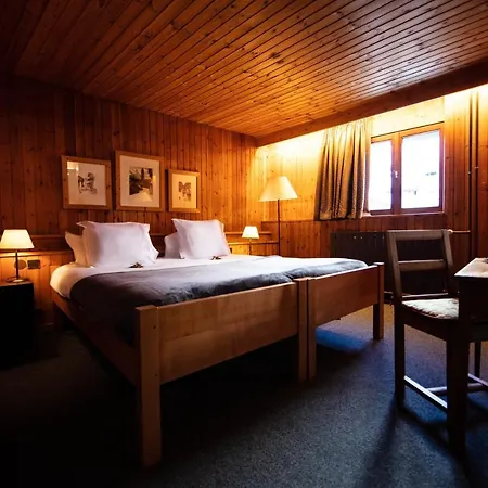 Hotel La Savoyarde Val-dʼIsère