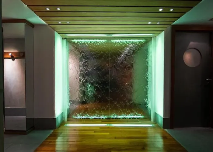 Hotel La Savoyarde Val-dʼIsère